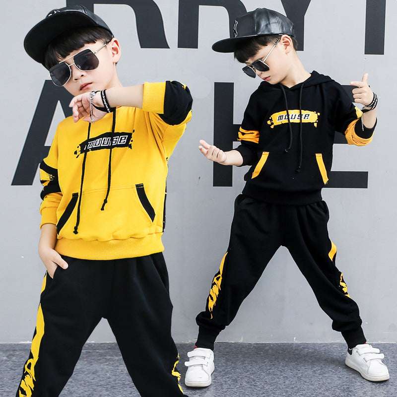 Boy's hooded sports suit Orazek UK Ltd