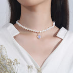 Elegant White Round Medal Freshwater Pearl Necklace for Woman