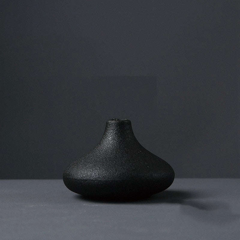 Creative black ceramic small vase Orazek UK Ltd