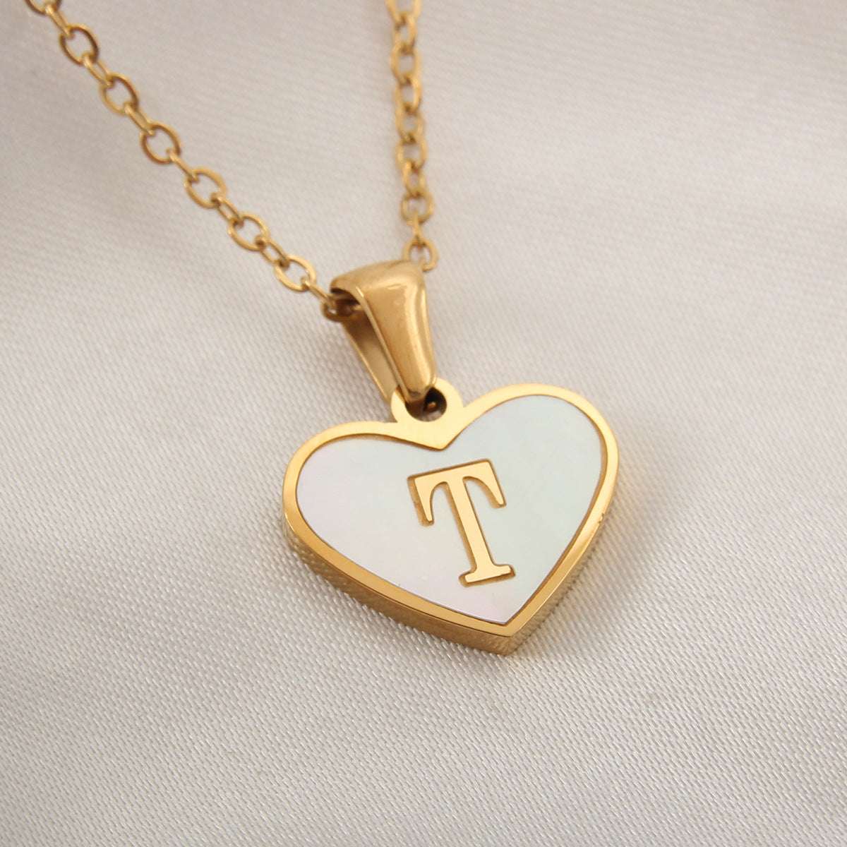 Fashionable Heart-shaped White Shell Gold Love Personalized Initials Alphabates Necklace For Women Orazek UK Ltd