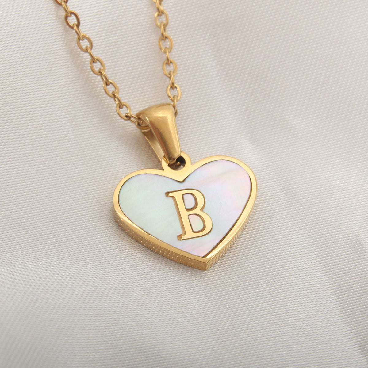 Fashionable Heart-shaped White Shell Gold Love Personalized Initials Alphabates Necklace For Women Orazek UK Ltd