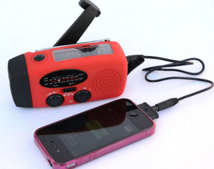 Solar hand crank USB charging radio flashlight | Orazek UK Ltd