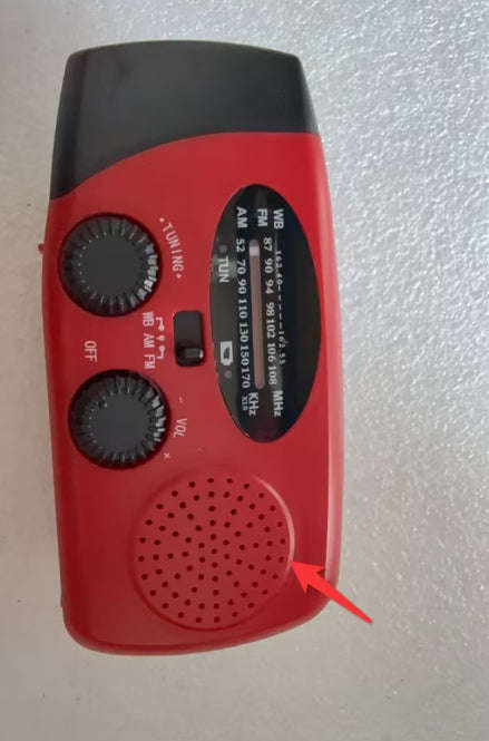 Solar hand crank USB charging radio flashlight | Orazek UK Ltd