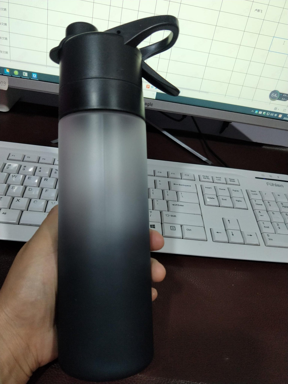 Spray Water Bottle For Girls Outdoor Sport Fitness Water Cup Large Capacity Spray Bottle Drinkware Travel Bottles Kitchen Gadgets | Orazek UK Ltd