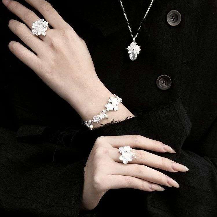 Wearing A Cherry Blossom Bracelet To See Cherry Blossoms Is A Promise With Spring Orazek UK Ltd